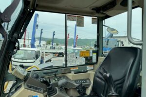 サムネイル: 平成24年　ヤンマー 油圧ショベル SV100-1　★後方小旋回　★使用時間2496HR　